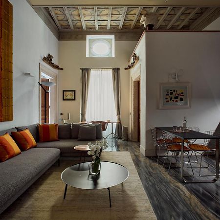Palazzo Delle Pietre - Luxury Apartments Rome Buitenkant foto