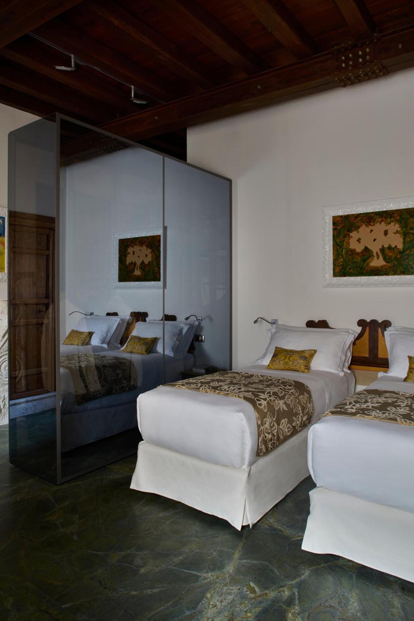 Palazzo Delle Pietre - Luxury Apartments Rome Buitenkant foto