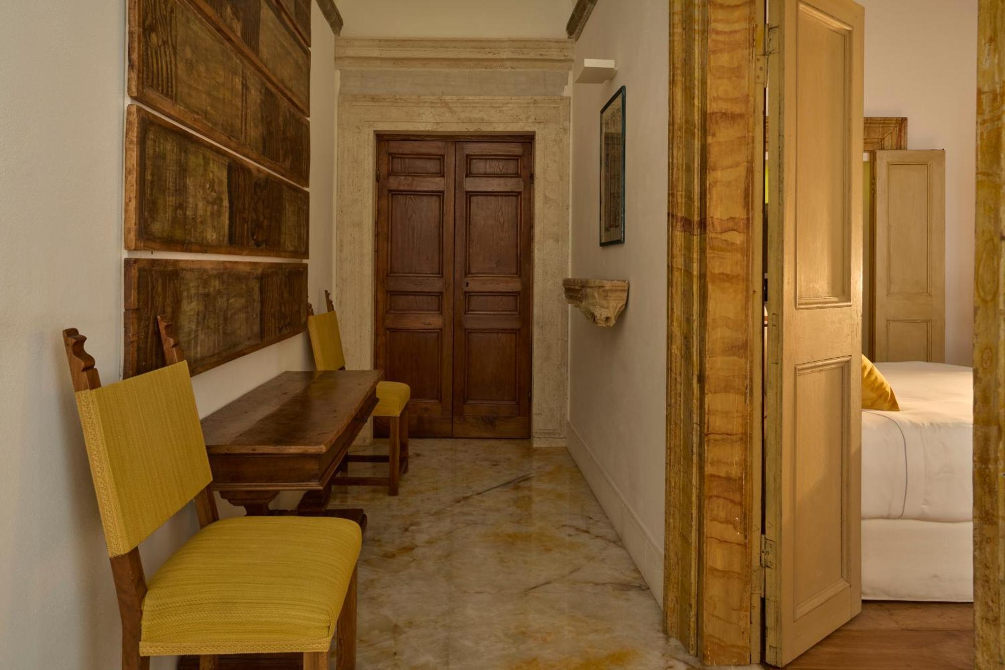 Palazzo Delle Pietre - Luxury Apartments Rome Buitenkant foto